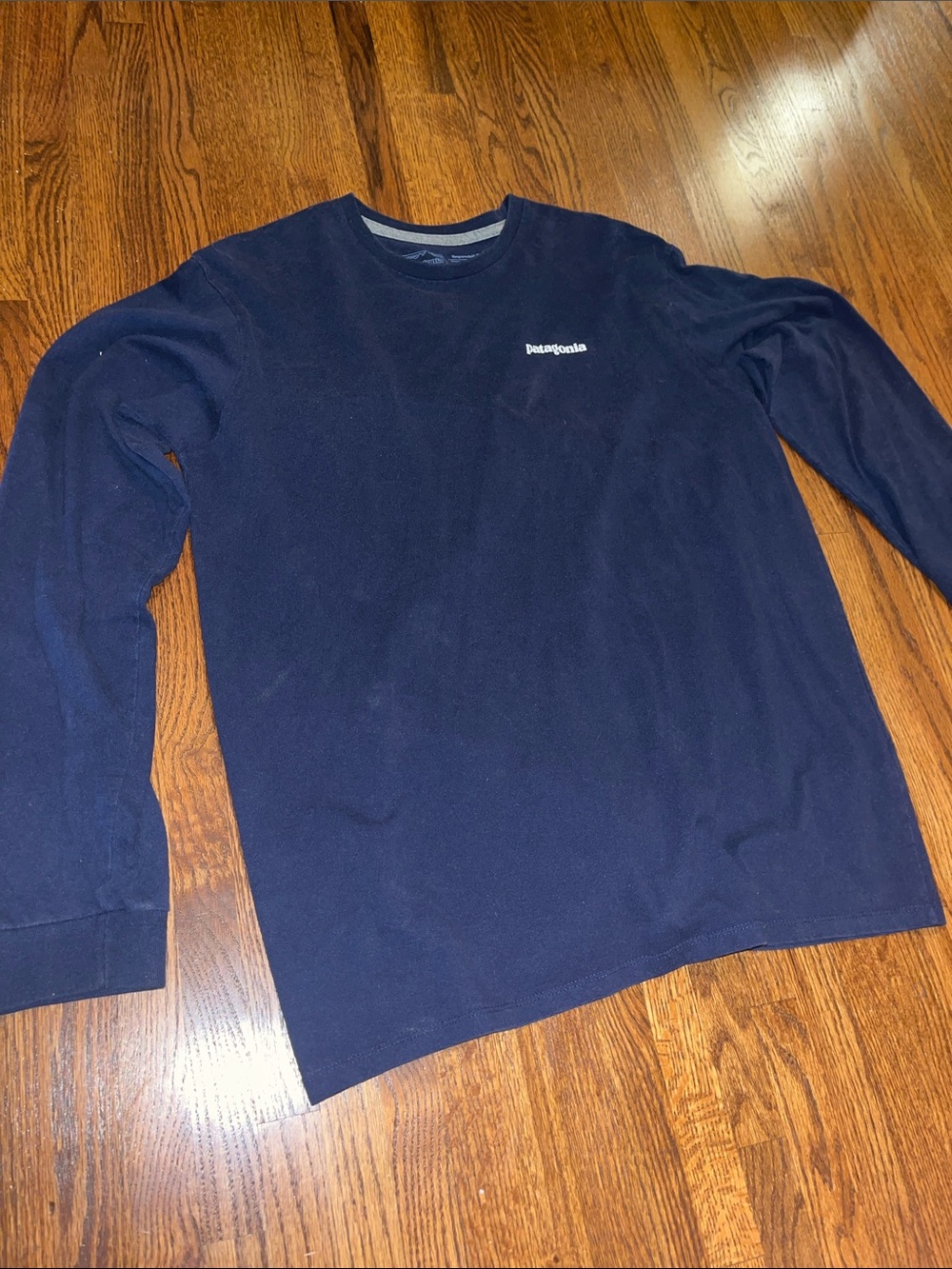 Patagonia Men’s Long-Sleeve Responsibili-Tee Navy Large